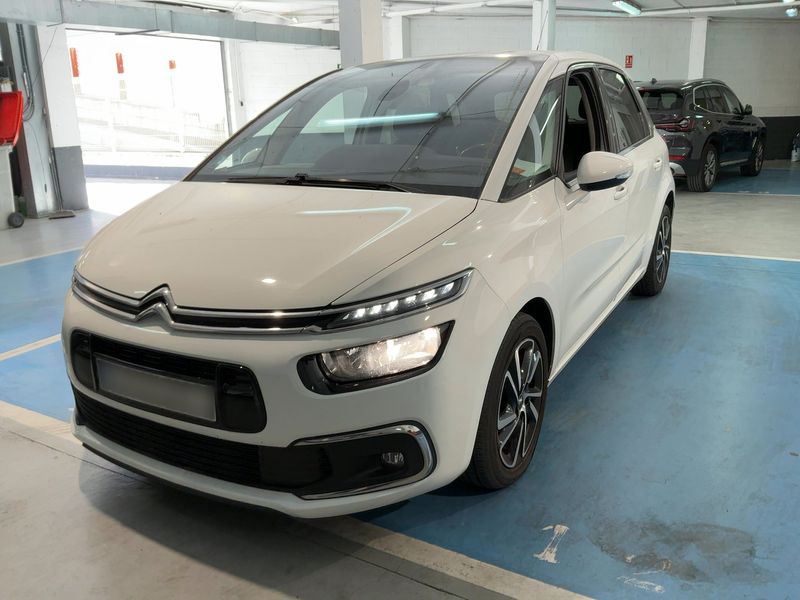 Citroen C4 Picasso 1.6 Blue-HDi — 1/8