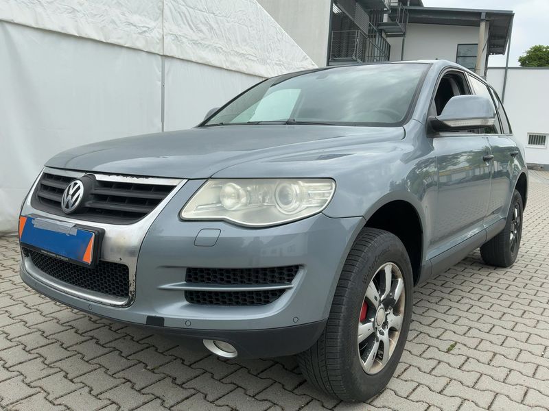 Volkswagen Touareg 3.0 V6 TDI — 1/8