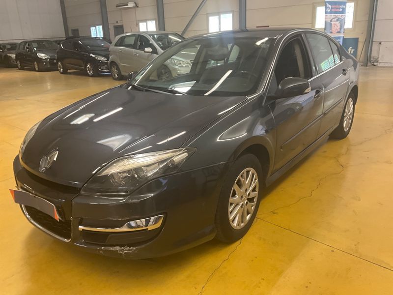 Renault Laguna 1.5 dCi — 1/8