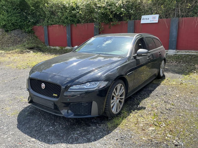 Jaguar XF 3.0 D — 1/8