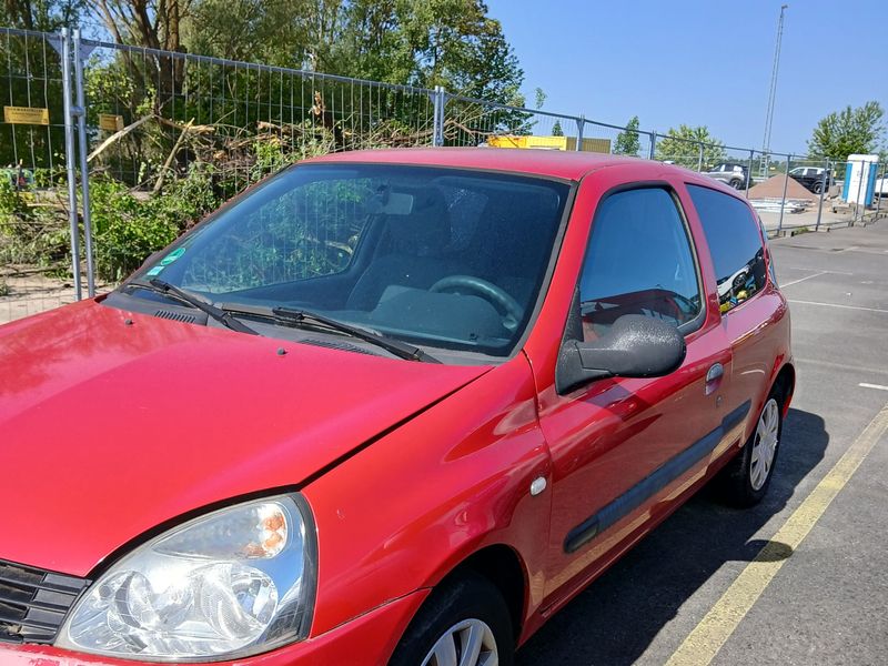 Renault Clio 1.2 — фото 1