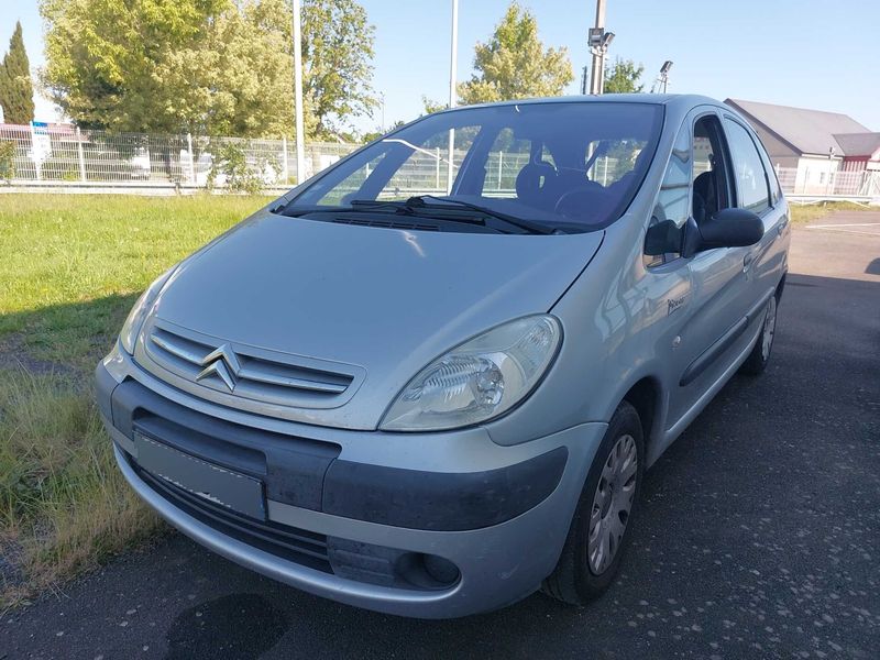 Citroen Xsara Picasso 1.6 — 1/8