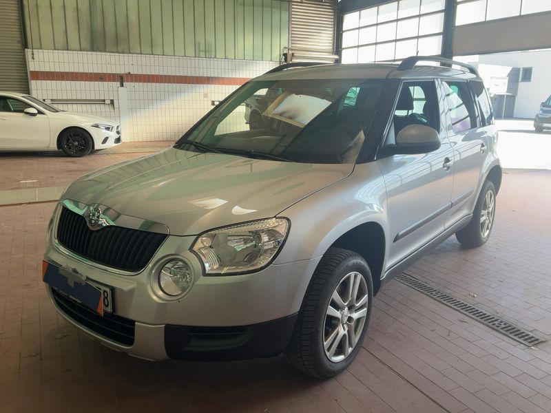 Skoda Yeti 2.0 TDI — 1/8
