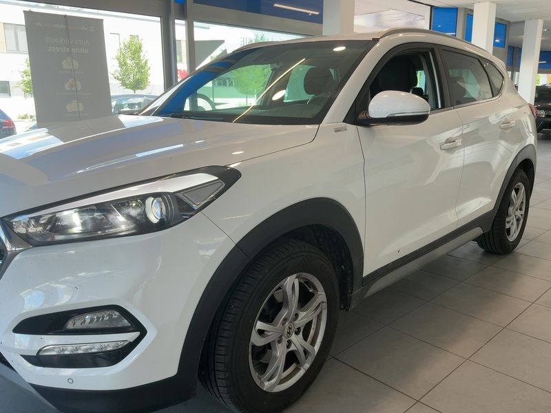 Hyundai Tucson 1.6 TGDI — 1/8
