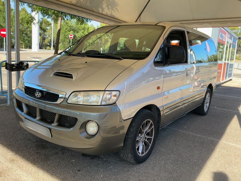 Hyundai H1 2.5 CRDi — 1/8