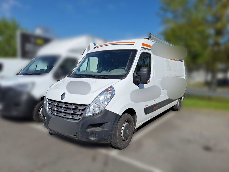 Renault Master 2.3 dCi — 1/8
