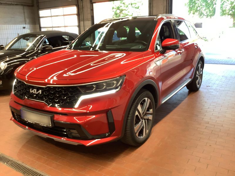 Kia Sorento 1.6 TGDI Plug-in Hybrid — фото 1