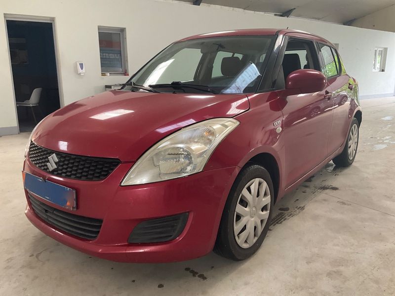 Suzuki Swift 1.3 DDiS — 1/8