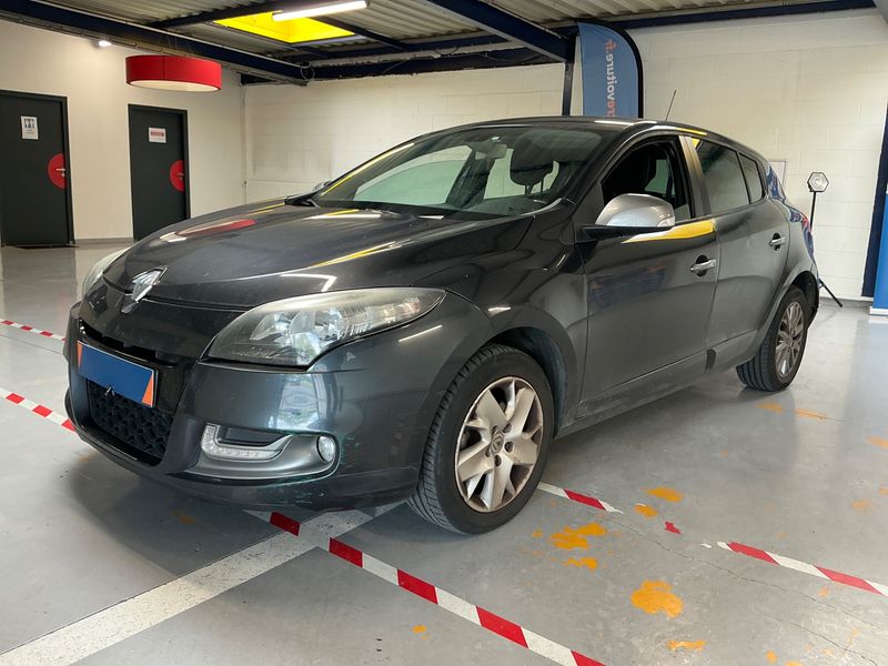 Renault Megane 1.2 — 1/8