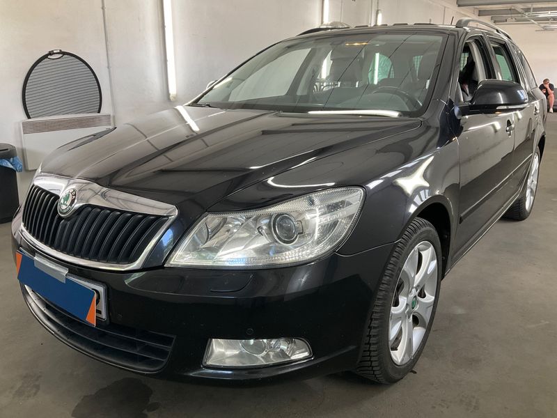 Skoda Octavia 2.0 TDI — 1/8