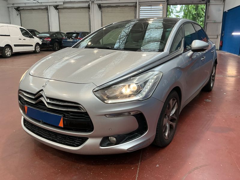 Citroen DS5 2.0 HDi — 1/8