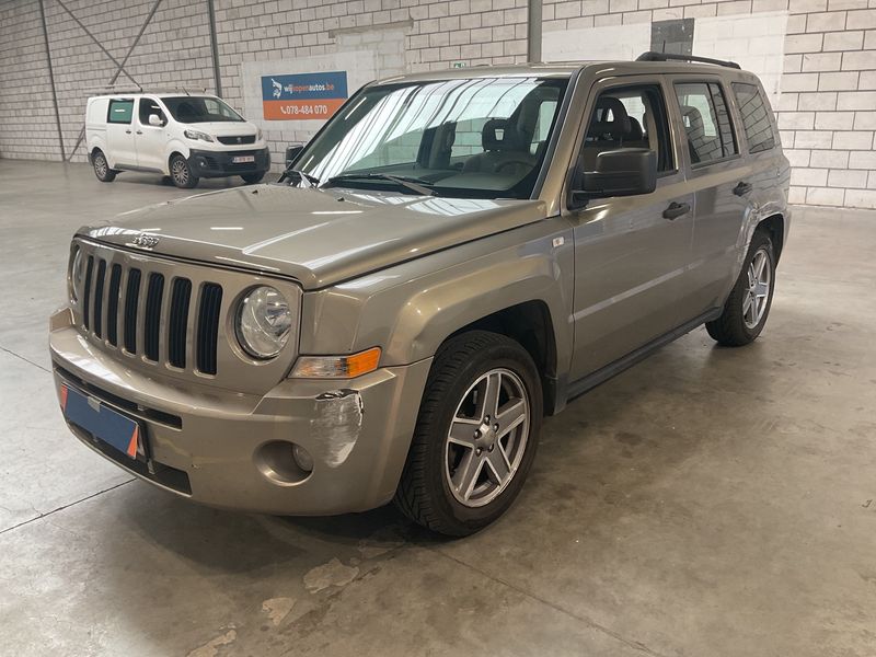 Jeep Patriot 2.4 — 1/8