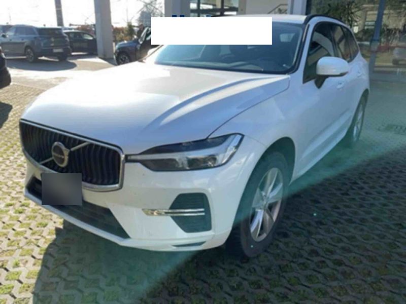 Volvo XC60 2.0 B4 Mild-Hybrid — 1/8