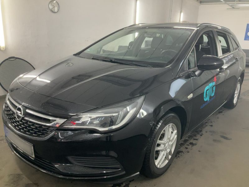 Opel Astra 1.6 CDTI DPF — фото 1