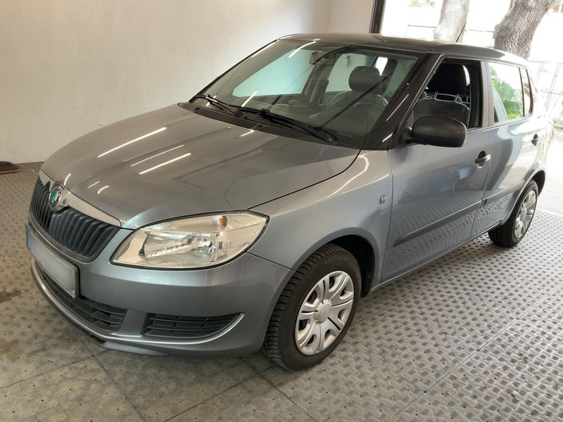 Skoda Fabia 1.4 — фото 1