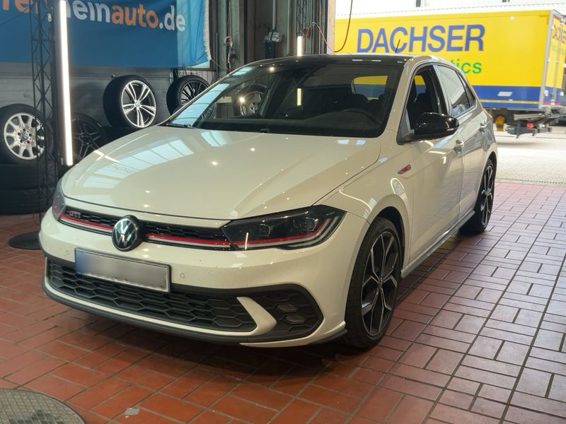 Volkswagen Polo 2.0 TSI — 1/8