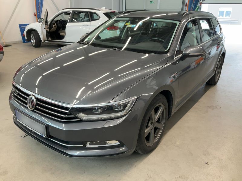 Volkswagen Passat 2.0 TDI — 1/8