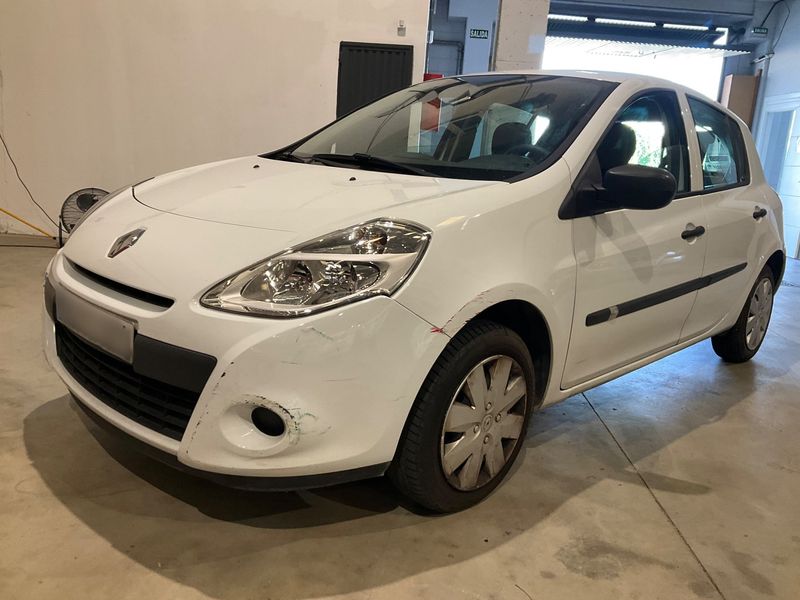 Renault Clio 1.2 — 1/8