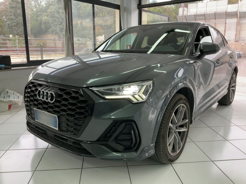 Audi Q3 Sportback 45 TFSIe — фото 1