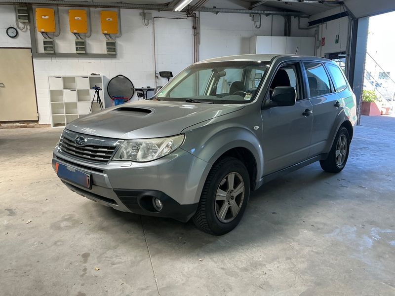 Subaru Forester 2.0 Diesel — 1/8