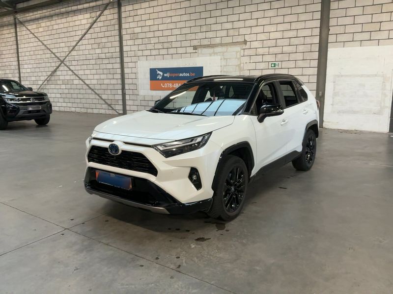 Toyota RAV 4 2.5 Hybrid — 1/8