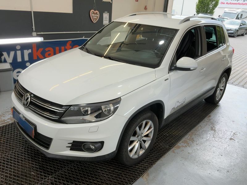 Volkswagen Tiguan 2.0 TDI — 1/8