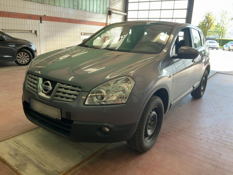 Nissan Qashqai 2.0 — 1/8