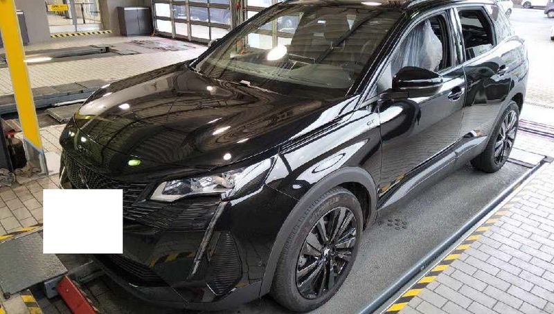 Peugeot 3008 1.2 PureTech — 1/8