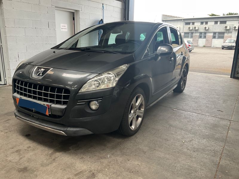 Peugeot 3008 2.0 HDi — 1/8