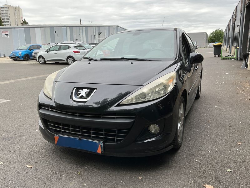 Peugeot 207 1.6 HDi — 1/8