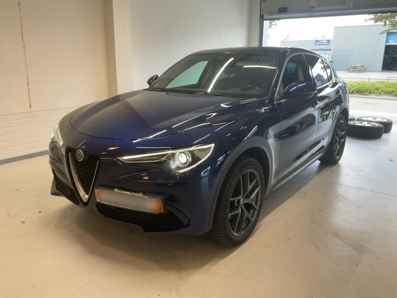 Alfa Romeo Stelvio 2.0 Turbo — 1/8