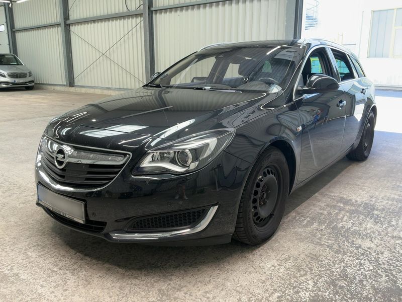 Opel Insignia Sports Tourer 2.0 CDTI — фото 1