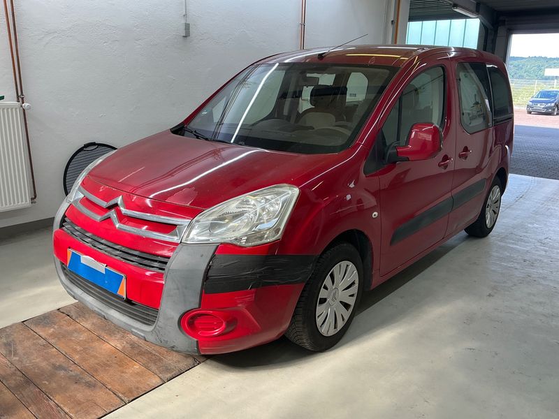 Citroen Berlingo 1.6 — 1/8