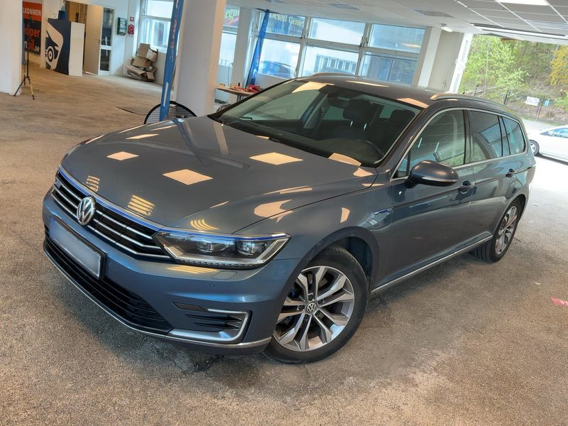 Volkswagen Passat 1.4 GTE — фото 1