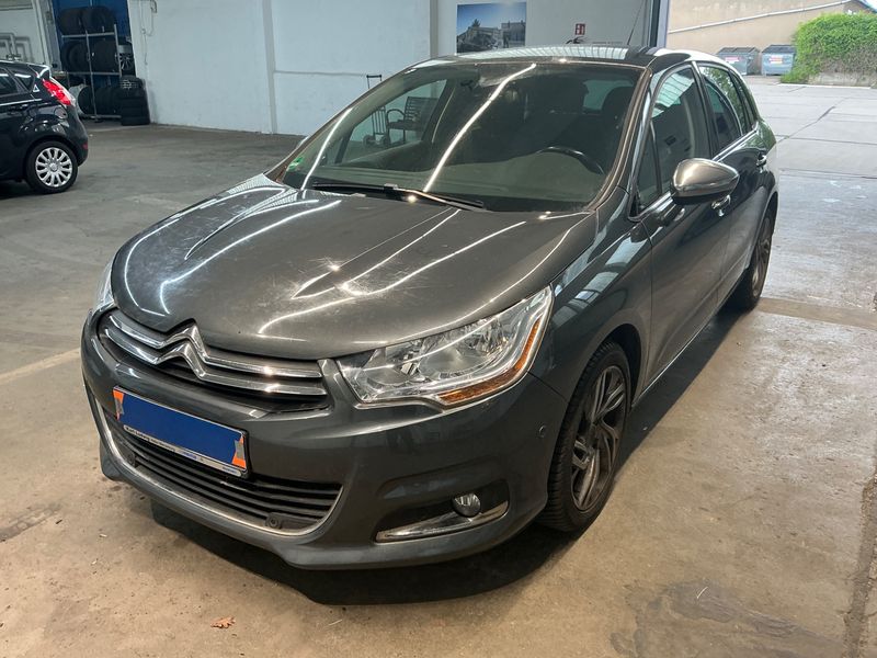 Citroen C4 1.2 e-THP — фото 1