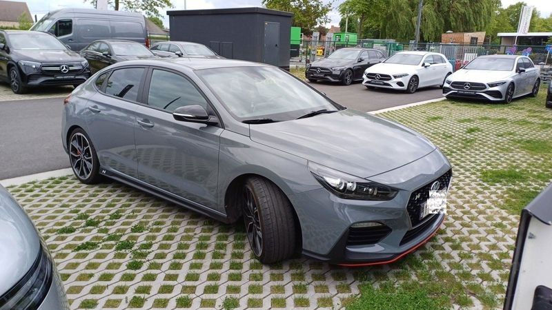 Hyundai i30 2.0 TGDI — фото 1