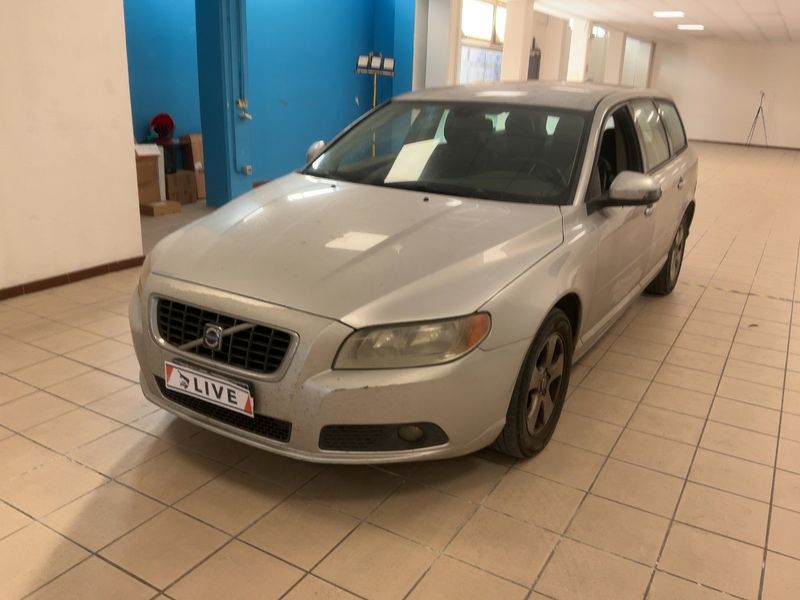 Volvo V70 2.0 D3 — 1/8