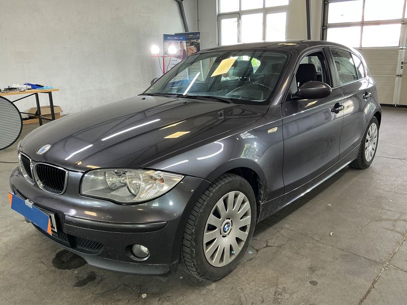 BMW 1er 120i — 1/8