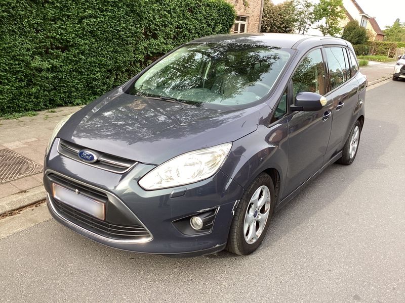 Ford Grand C-Max 2.0 TDCi — 1/8