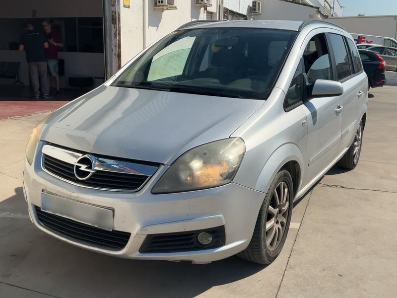 Opel Zafira 1.9 CDTI — фото 1