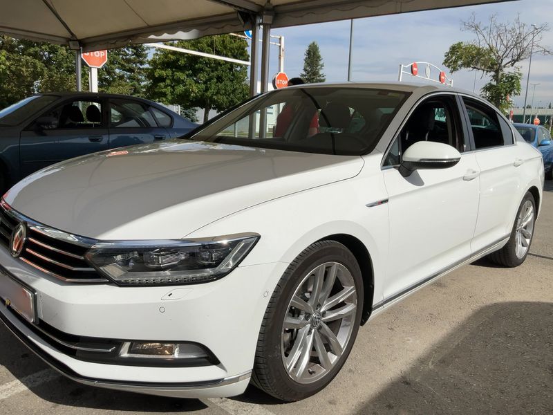 Volkswagen Passat 2.0 TDI — фото 1