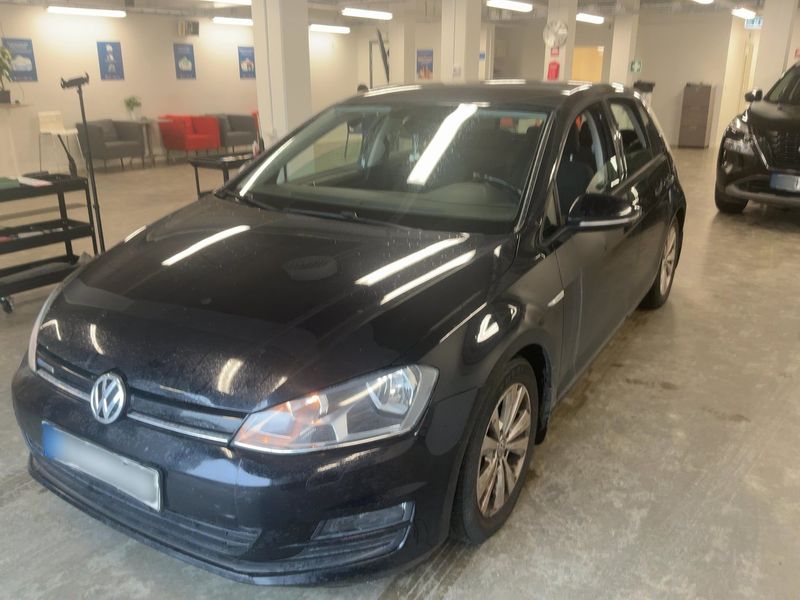 Volkswagen Golf VII 1.6 TDI — 1/8