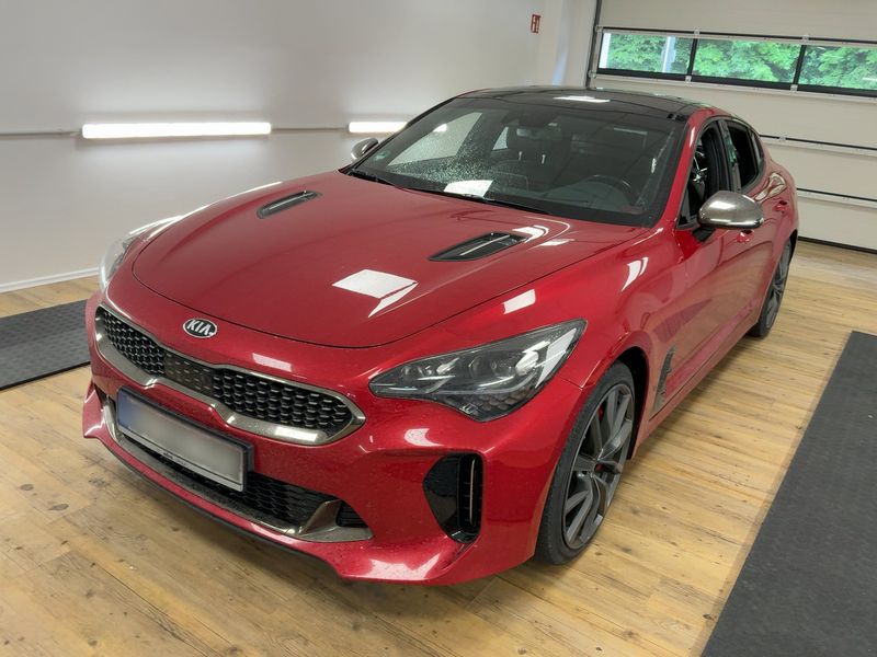 Kia Stinger 3.3 V6 TGDI — 1/8