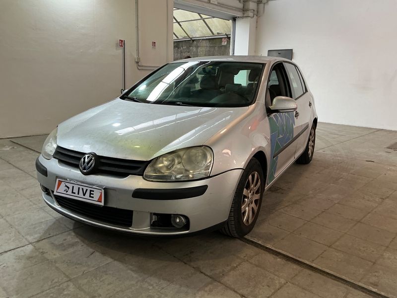 Volkswagen Golf V 1.6 — 1/8