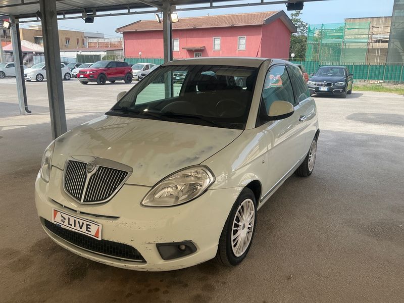 Lancia Ypsilon 1.2 — фото 1