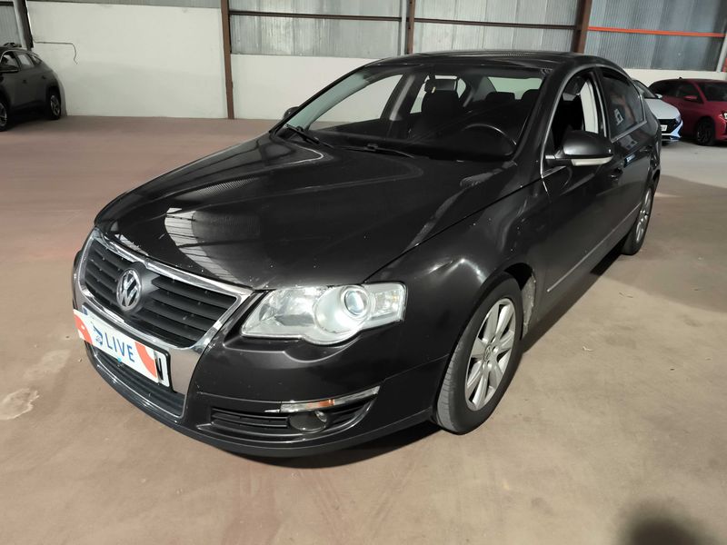 Volkswagen Passat 2.0 TDI — фото 1