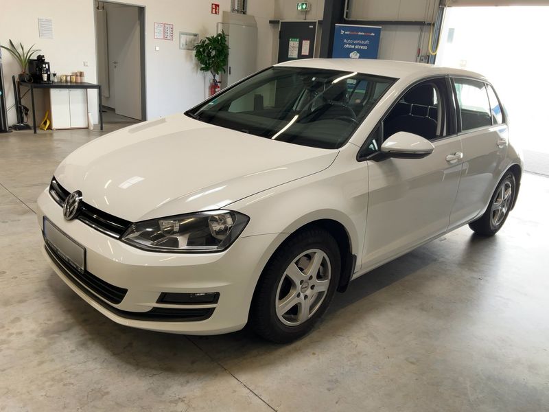 Volkswagen Golf VII 1.2 TSI — 1/8