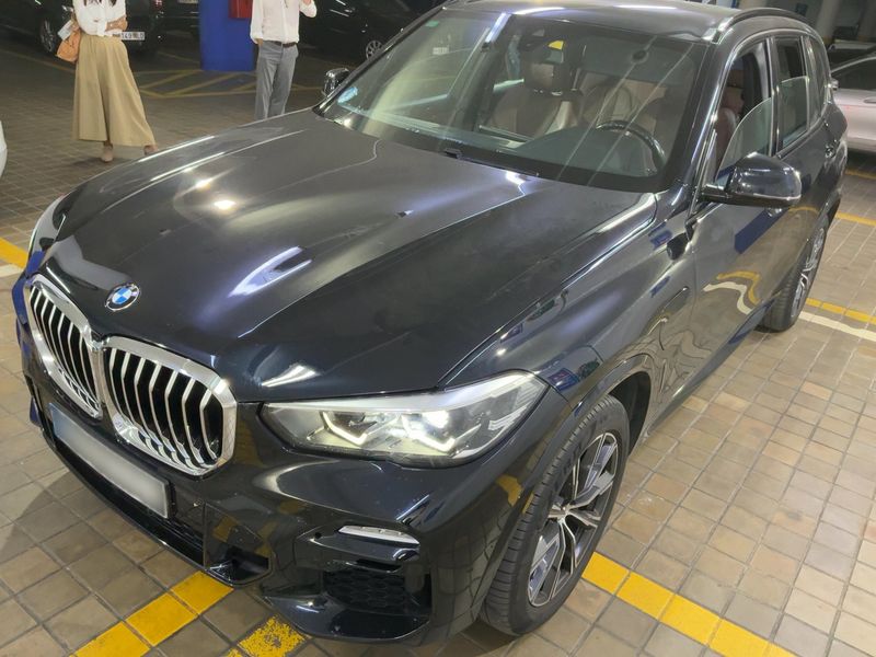 BMW X5 xDrive 45e — 1/8