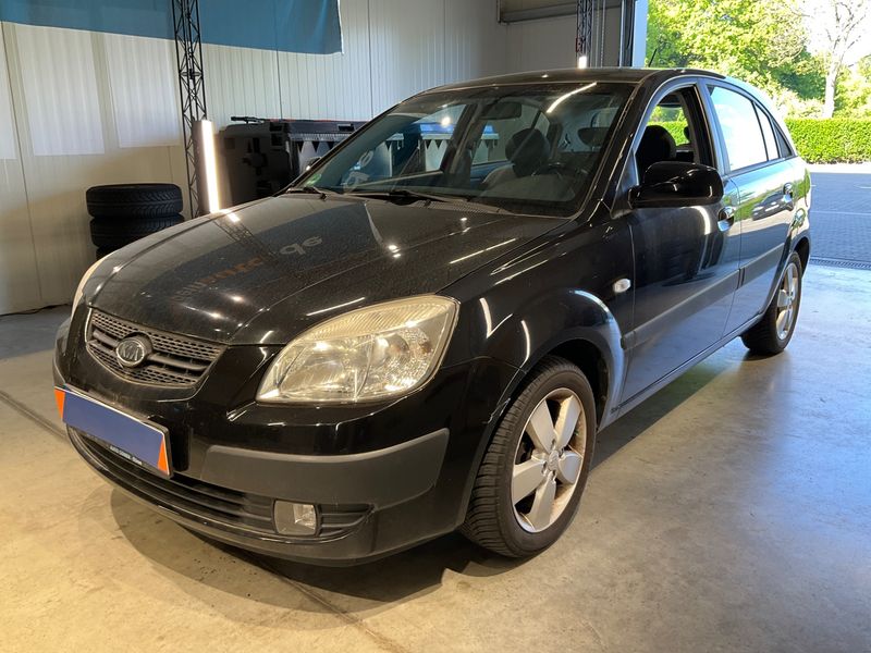 Kia Rio 1.4 — 1/8