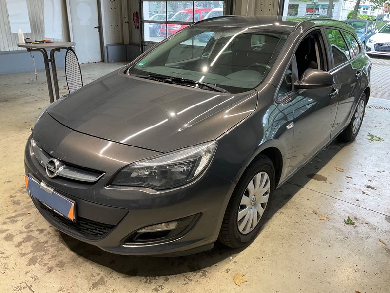 Opel Astra 1.6 CDTI DPF — 1/8
